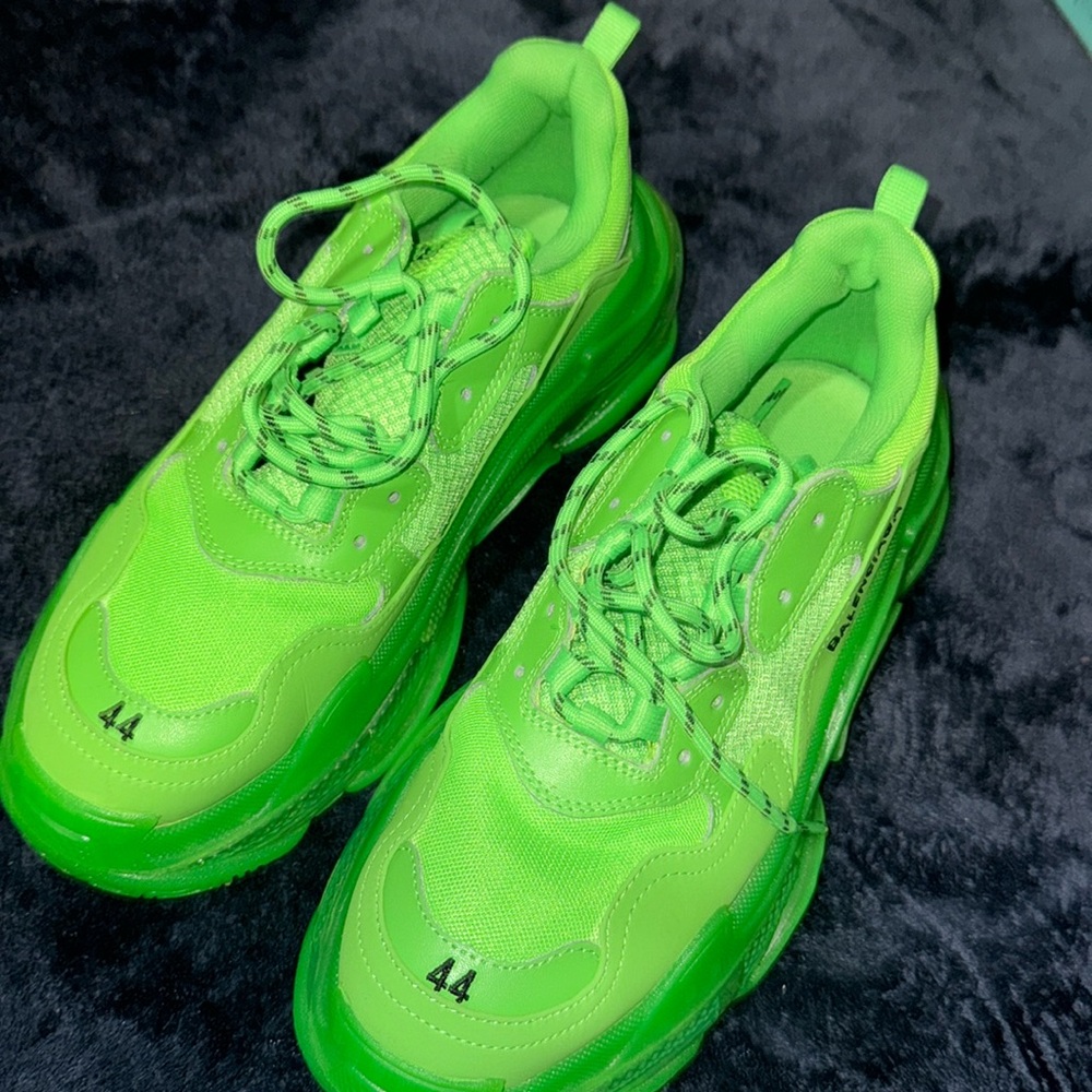 Balenciaga Triple S Neon Green size 44